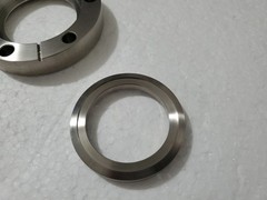 MDC 2.75″ Conflat Rotatable Flange, Thru Holes, 1.5″ Bore – UHV Vacuum Fitting
