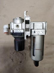 SMC NAR4000-N04 with NAF4000-N04D Filter Regulator