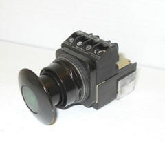 ⭐NEW IN BOX⭐ FURNAS 52PX2G3A GREEN ILLUMINATED 2-POS.PUSH PULL BUTTON MAINTAINED