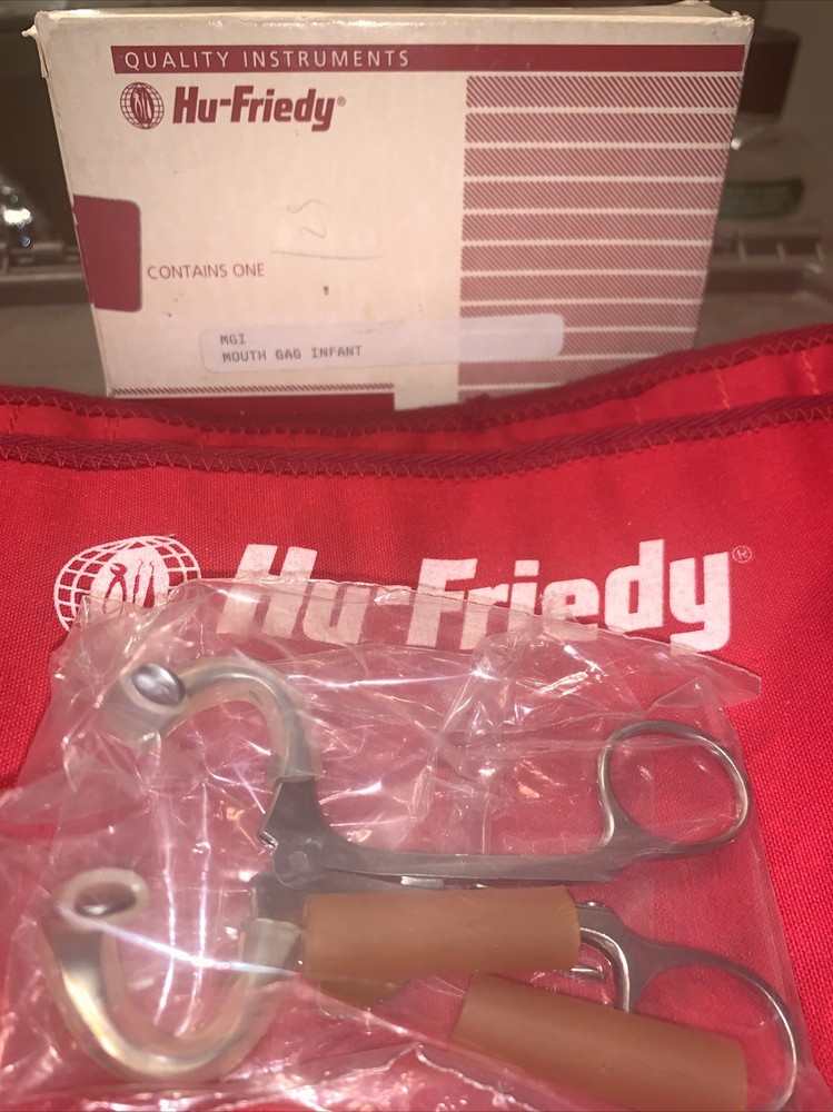 Hu-Friedy Infant Molt Mouth Gag – MGI. Vintage 1990’s. New In Open Box