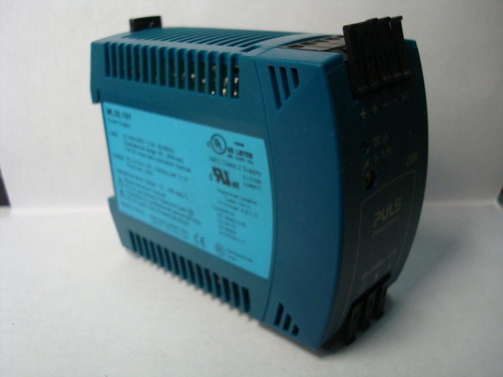 PULS ML30.101 POWER SUPPLY 25 WATT 100-240VAC INPUT 5-5.5VDC OUTPUT NNB