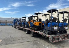 FREE SHIP Mini Excavator 1 Ton Digger 13.5hp Gas Tracked Crawler B&S EPA Engine