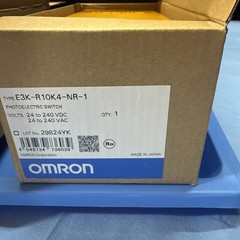 OMRON IRD E3K-R10K4-NR-1 LOT W / WEATHER COVER E3K ND REFLECTOR COVER NIB QTY 3