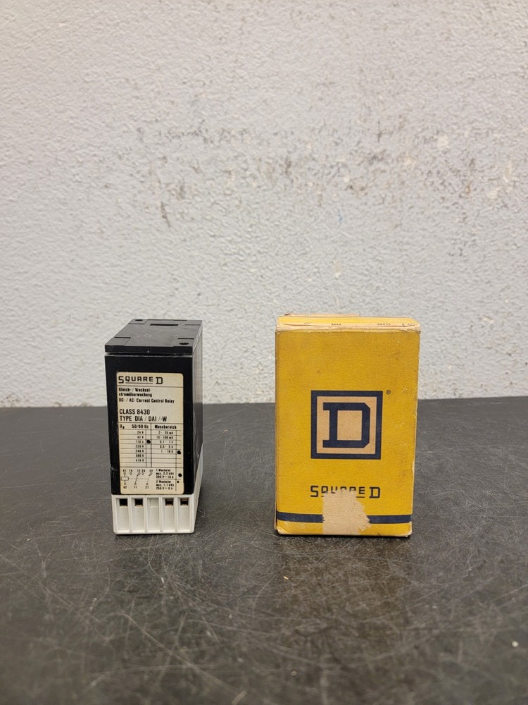Square D 8430DIA 4 AC/DC CURRENT CONTROL RELAY 110V NEW