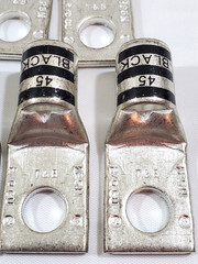 Lot of 5 Thomas Betts 54110 Short Barrel 2/0 AWG Crimp Lugs 3/8″ Hole 600 Volt