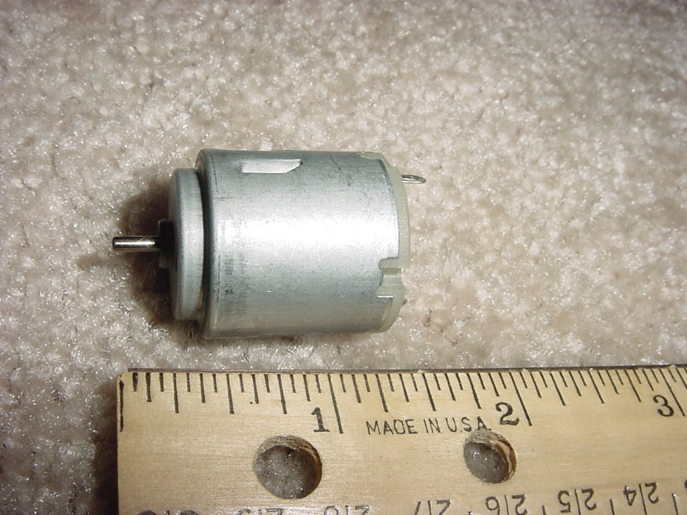 Small DC Electric Motor 6 – 12 VDC 5560 RPM 10 g-cm M34