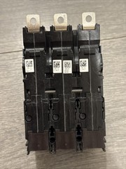Siemens 3VA4110-4ED34-0AA0 3-Pole 100A Type C Circuit Breaker 551-600V