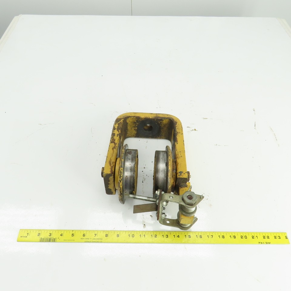 Unmarked Manual Push-Pull Hoist Trolley For 3-1/2″ Beam