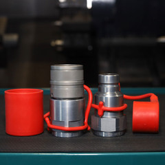 3/4″ Flat Face Hydraulic Quick Couplers Set – 1″ NPT Thread