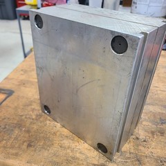 2 INJECTION MOLD MUD DIES