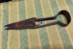Antique Spring Shears – Sheep Wool Grass Or Other Use – Single Piece of Steel