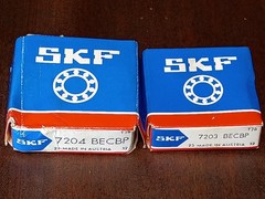 (1) Bardons & Oliver N307 Live Center Straight Shank W/ SKF 7203 7204 Bearings