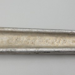 Vintage Schick Model 706 Forget Quick Grip Aluminum Wrench 21″ Long Used