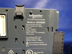 Schneider Electric Modicon TM251MESE + Modicon TM3DM8R + Modicon TM3DI16