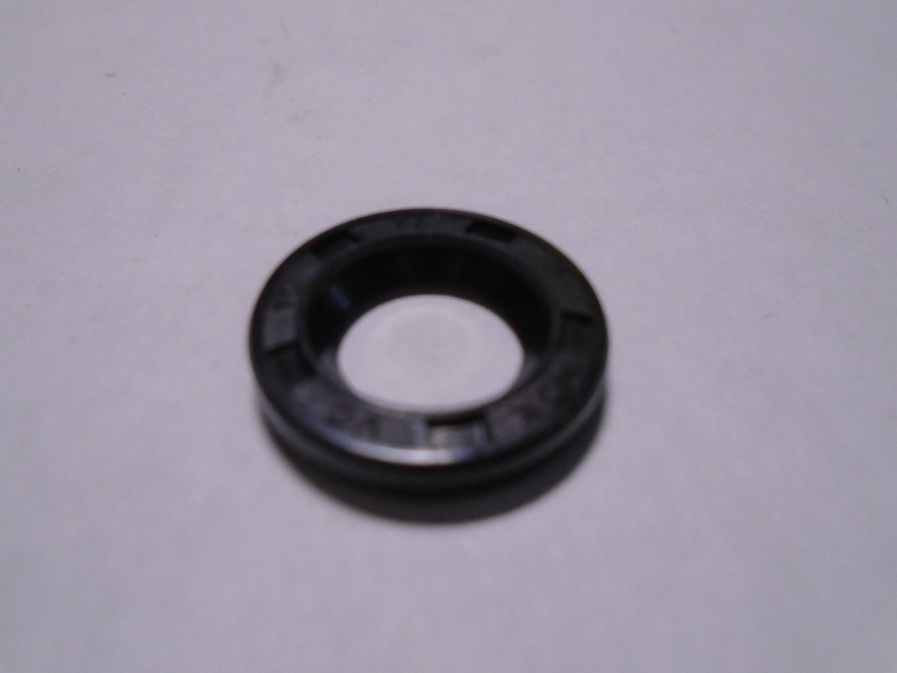 NEW TC 10X17X3 DOUBLE LIPS METRIC OIL / DUST SEAL 10mm X 17mm X 3mm