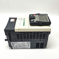 Schneider Altivar 71 ~ Variable Speed Drive ~ ATV71H075N4S337 & VW3A1101