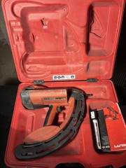 Hilti GX100 Gas-Actuated Nail Gun Fastening Tool With Case Untested/Missing Tip