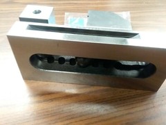 4″X9-1/4″ TOOL MAKER’S PRECISION SCREWLESS VISE #705-04 – NEW