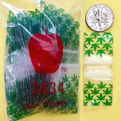3434 MINI DESIGN ZIP BAGS 3/4″ X 3/4″ / 100PCS / 36 DSN TO CHOOSE, READ DETAILS