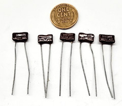 300pF @ 500V (5%) – DIP silver MICA CAPACITORS 5 pcs 300PF-500V-ADI-MICA