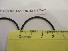 32mm ID x 35mm OD x 1.5mm thick O-ring. Buna-70. Quan 2.