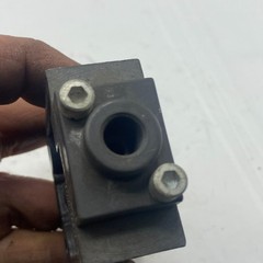 NUMATICS MODEL 1P3-1 PNEUMATIC VALVE 1P31