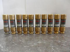 Nice Lot Bussmann Fusetron FRN-R-6 Amp Fuses RK5 250V