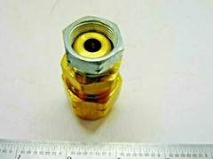 33806B-Y84 Truck Air Brake Hose Fitting 3/8″ Hose 1/4″ MNPT; 3/8″ 927864