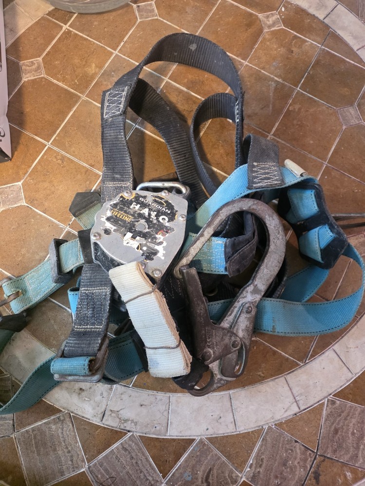 Ironwear HALO Fall Protection Safety Harness Size S MPN 10901 Exp 02/2027
