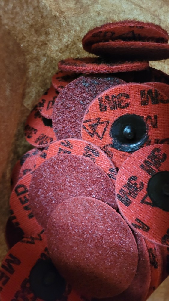 Lot 75 3” 3M Scotch-Brite Roloc TR PRECISION Surface Conditioning Disc Medium