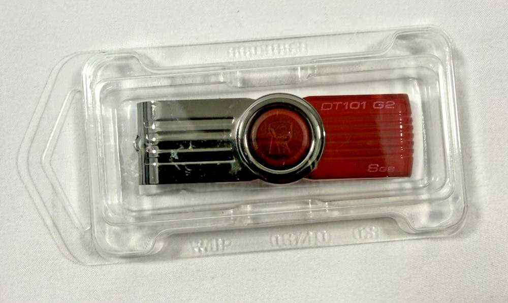 Kingston DataTraveler 101-G2 (8GB) USB 2.0 Flash Drive (New) DT101G2/8GB – Red
