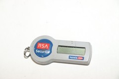 RSA SecurID SID700 Hardware Token 151597249