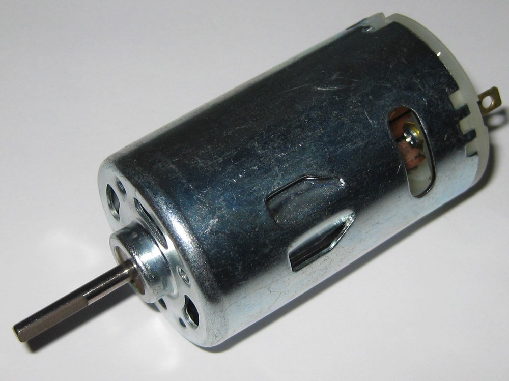 RS-550 Motor – 12 VDC – 20000 RPM – High Speed 550 Hobby Motor w/ Long D Shaft