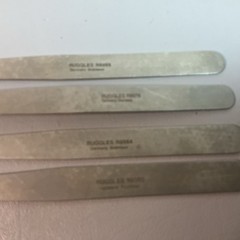 RUGGLES-REDMOND SPATULAS (4) 8963, 8964, 8979, 8999. EIGHT IN. LONG. (C201).