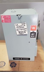 NEW G.E. CAT# FVK422FJ 225A, 3PH., 4W CIRCUIT BREAKER TYPE BUSPLUG W/ TFJ236200