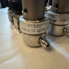 APTech AP VM 8003 10RA 8 Valves Pressure 3 Regulators AP1510sm AP1510SHM 2PW MV4