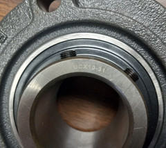 IPTCI UCFC X10-31 SERIES 4 BOLT PILOTED FLANGE BEARING 1 15/16