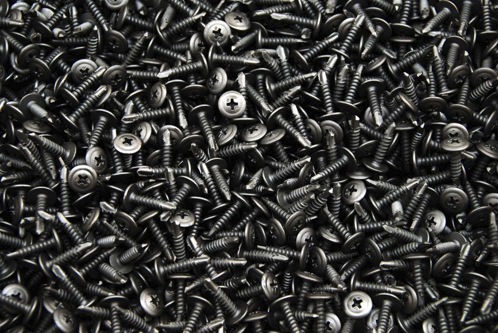 (10,000) Phillips Plain Black Mod Truss Head 8 x 3/4 Self-Drilling Tek Screws