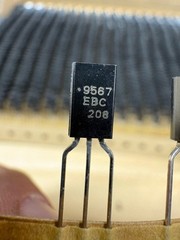 500pcs 2SC9567 EBC NPN Transistor TO-92 Through Hole TB50753P002 Lot