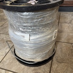 CAROL C0457A.41.10 Data Cable 3 Wire Gray 1000ft Open Box Free Shipping