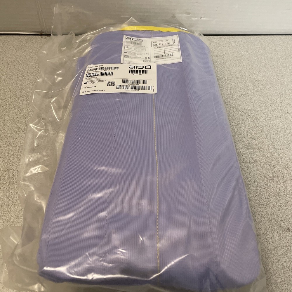 OEM Arjo 4-Point Padded Clip Sling 600 lbs. Capacity MAA4000M-M Medium
