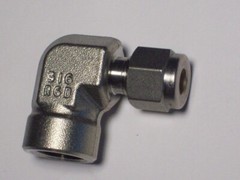 1- Swagelok Elbow Connector Fitting, 1/4″ OD Tube x 1/4″ FNPT, SS-400-8-4