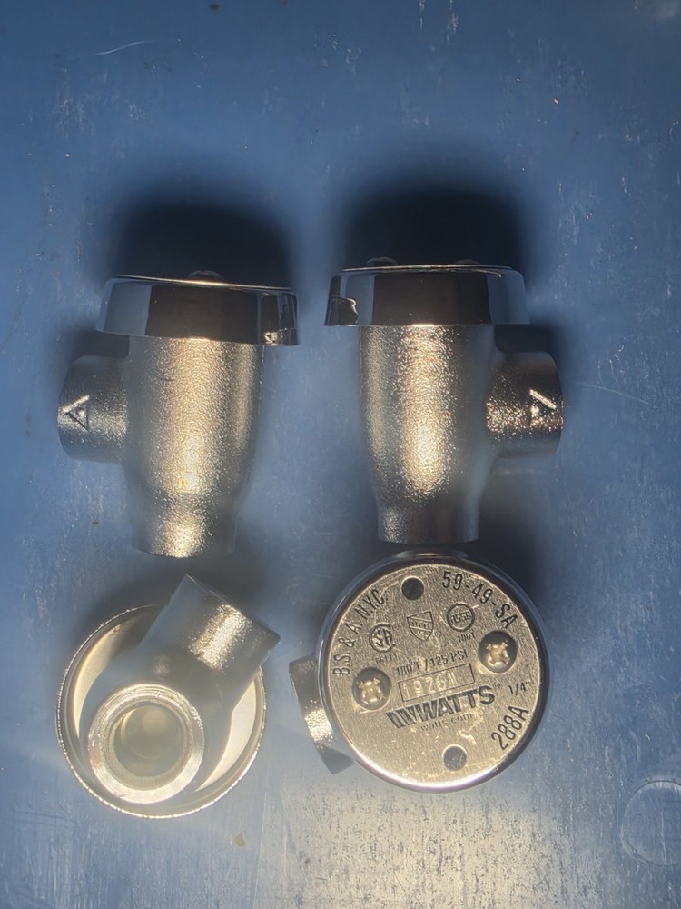 (1) WATTS 1/4″ 288A Anti-Siphon Vacuum Breaker Satin Chrome Brass Body 59-49-SA