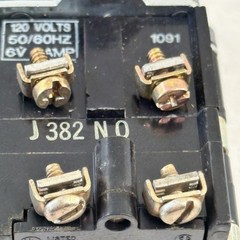 CUTLER HAMMER E30EG 120V 50/60Hz Compact Push Button w/Start-Stop- Ind Light