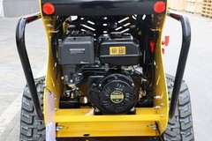 USA FREE SHIP B&S Engine Mini Skid Steer Track Loader Crawler With 2 Attachment