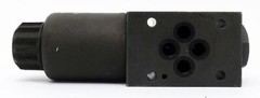 Moog N-WE42P06H22PBOBN0 35MPa Directional Control Valve -used-