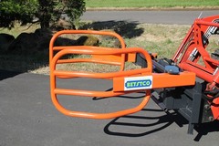 Bale Gripper Standard Skidsteer/Tractor, FH-BG130