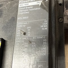 Square D MGL36600 3-Pole 600A 600VAC Molded Case Circuit Breaker, On/Off Switch