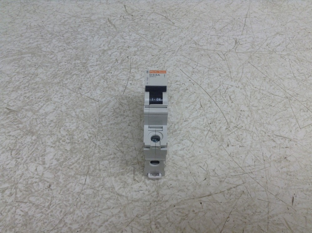 Merlin Gerin 17421 Multi 9 C60 D0.5A 0.5 Amp 1 Pole 277 V D 0.5A Circuit Breaker
