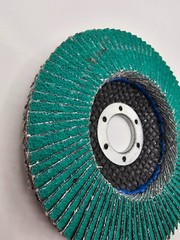 (QTY 4) 3M Flap Disc 30957 Green 577F 13300 Max RPM FN00510